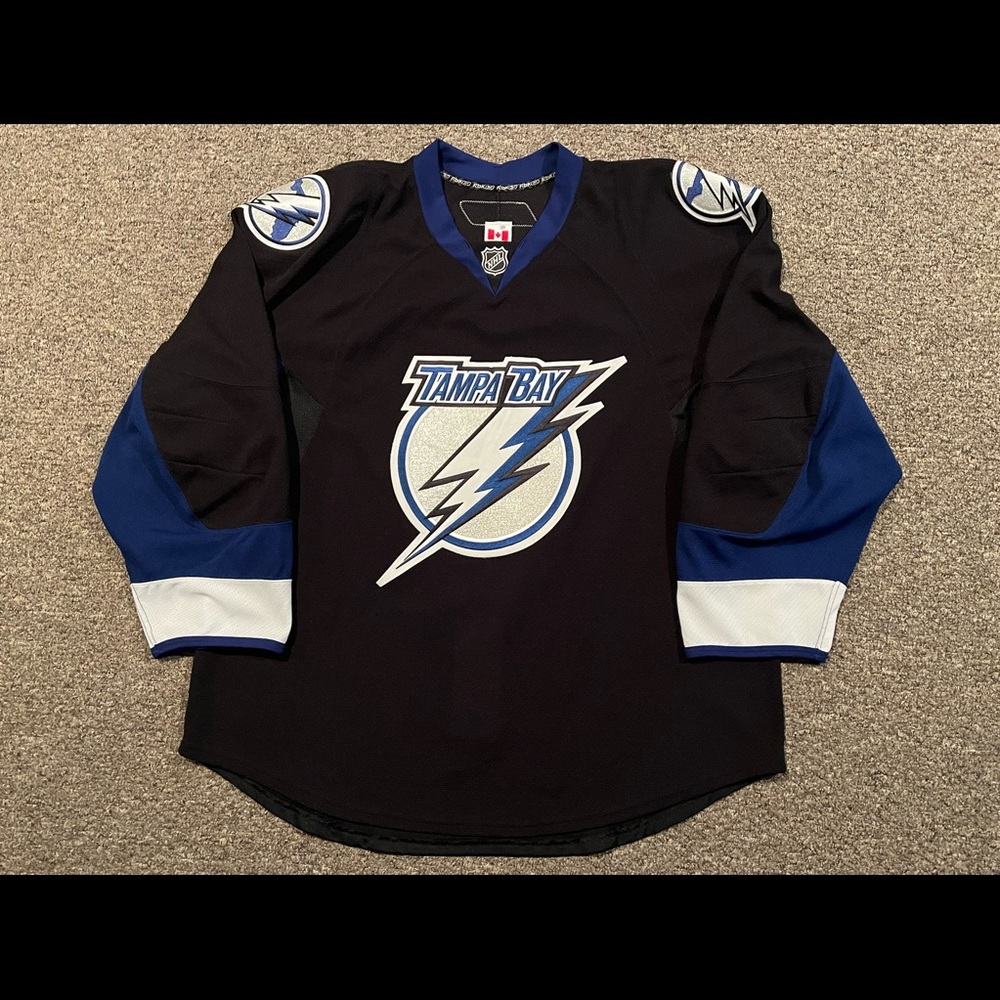Tampa Bay Lightning - 2007-11 Blank Reebok Team-Issued Home Jersey sz 56 (XXL)